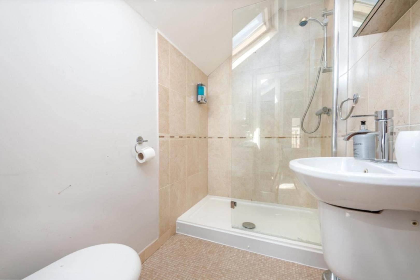 Apartment Cozy 2br | Near | Wifi